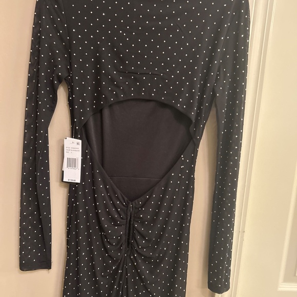 Extremely flattering evening dress gown - Picture 6 of 7